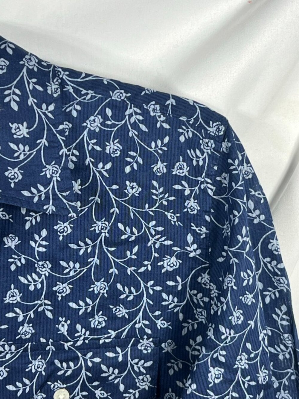 Lauren Ralph Lauren Top Womens Medium Button Down Shirt Lightweight Floral Work - Picture 8 of 8
